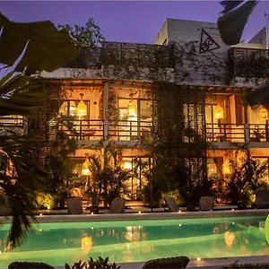 Hotel Era & Tulum