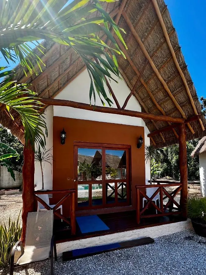 Villas Hotel Chiquila 3*,